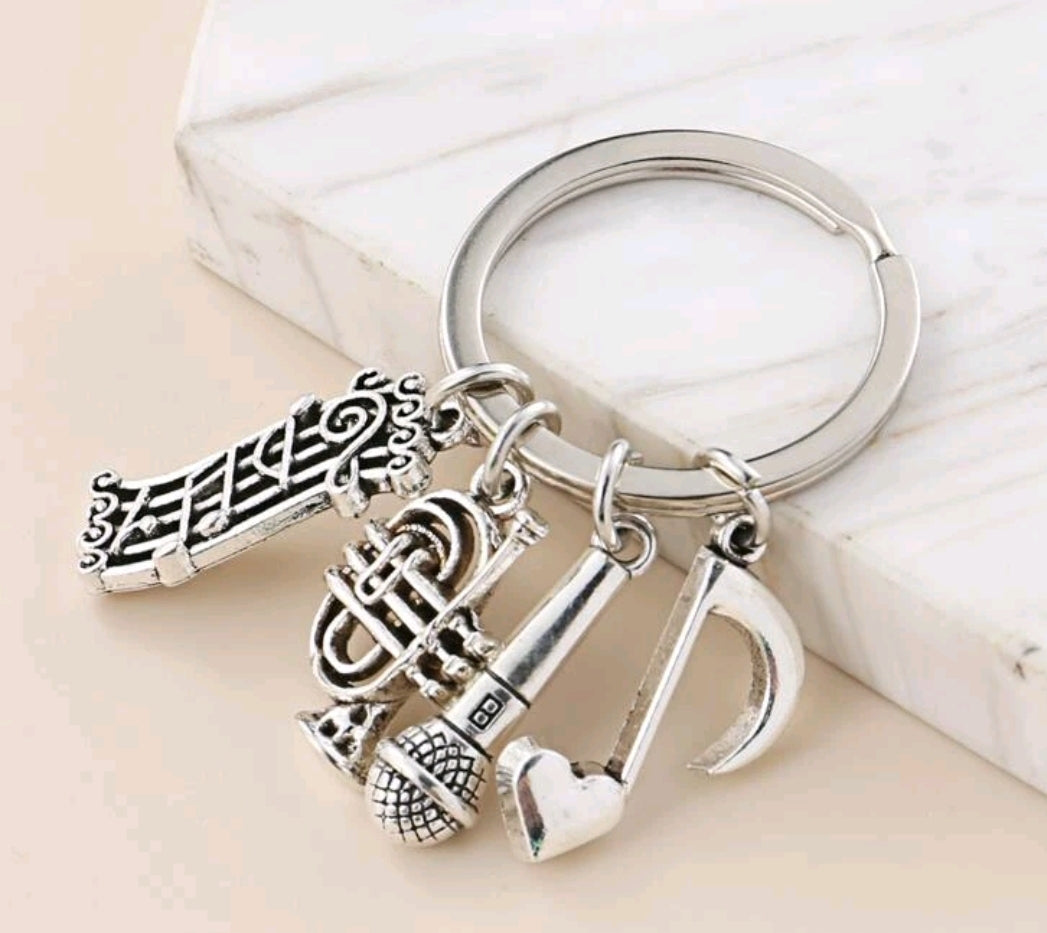 Keyring music notes